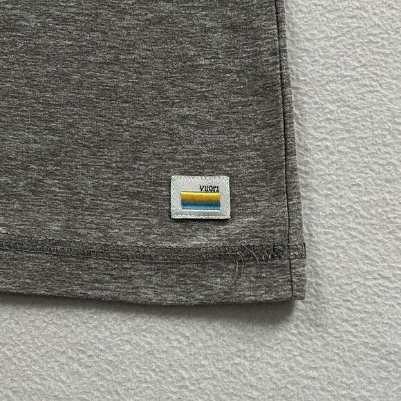 Vuori Men Solid Gray Strato Tech Tee Short Sleeve Performance Crew Shirt V126 S - Picture 3 of 6